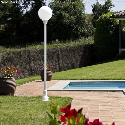 Comment choisir des lampadaires de jardin